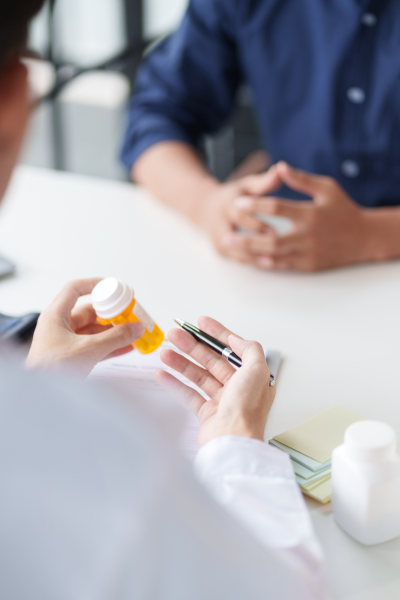 Ärzte bei Diagnose und Therapie Polyneuropathie